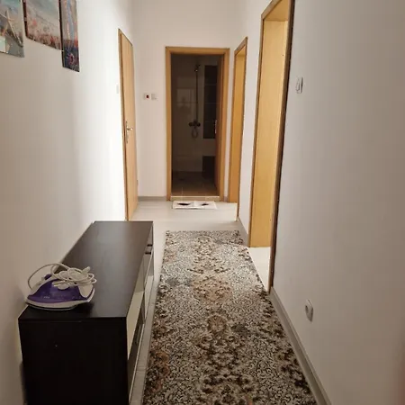 бижу м